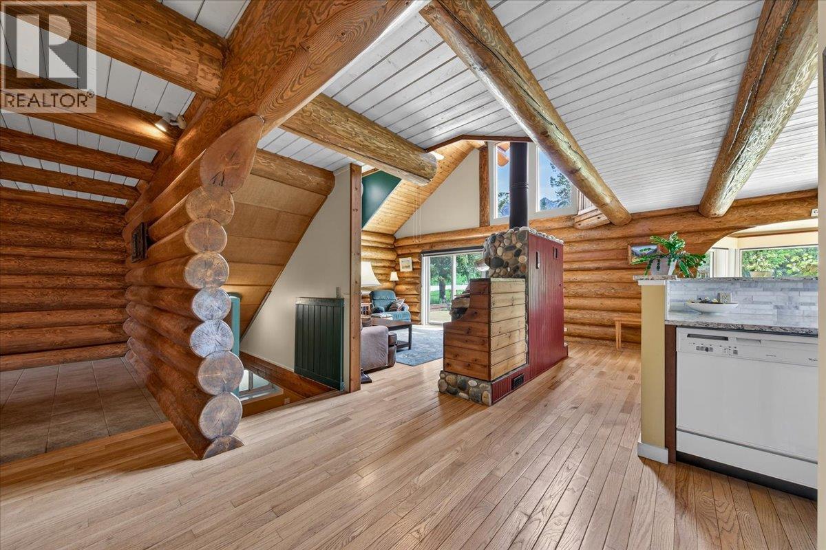 4985 Ogilvey Avenue - 23