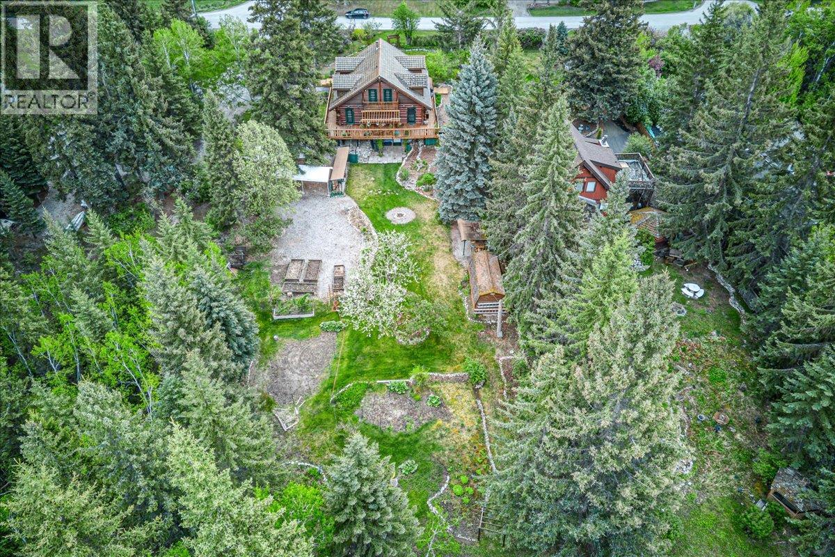 4985 Ogilvey Avenue, Fairmont Hot Springs