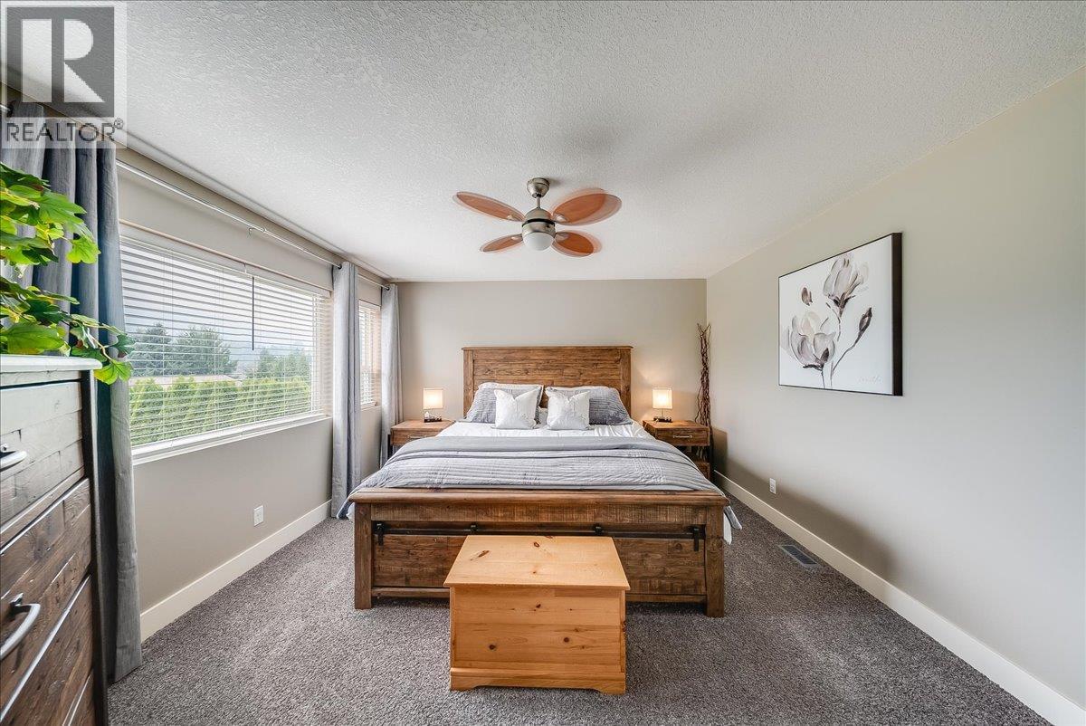 1021 BRIDGEVIEW Crescent - 24