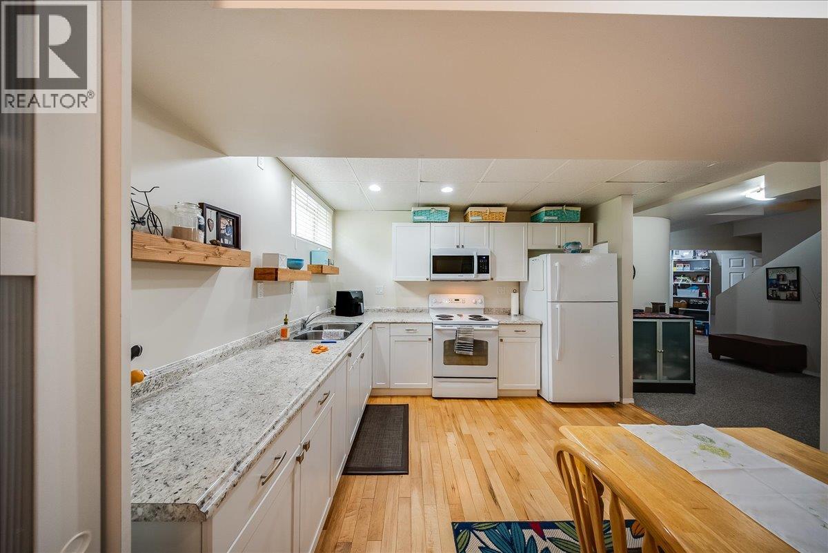 1021 BRIDGEVIEW Crescent - 43