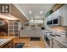 1021 Bridgeview Crescent, Castlegar, BC V1N4K9 Photo 42