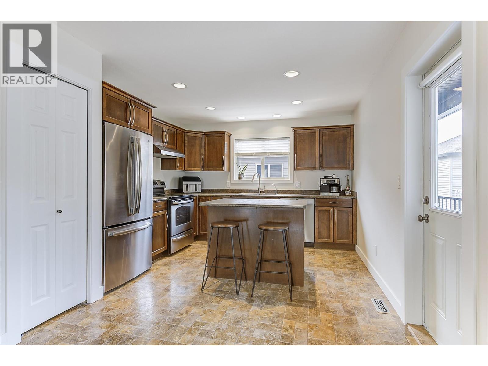 #12 11392 Lodge Road - 10