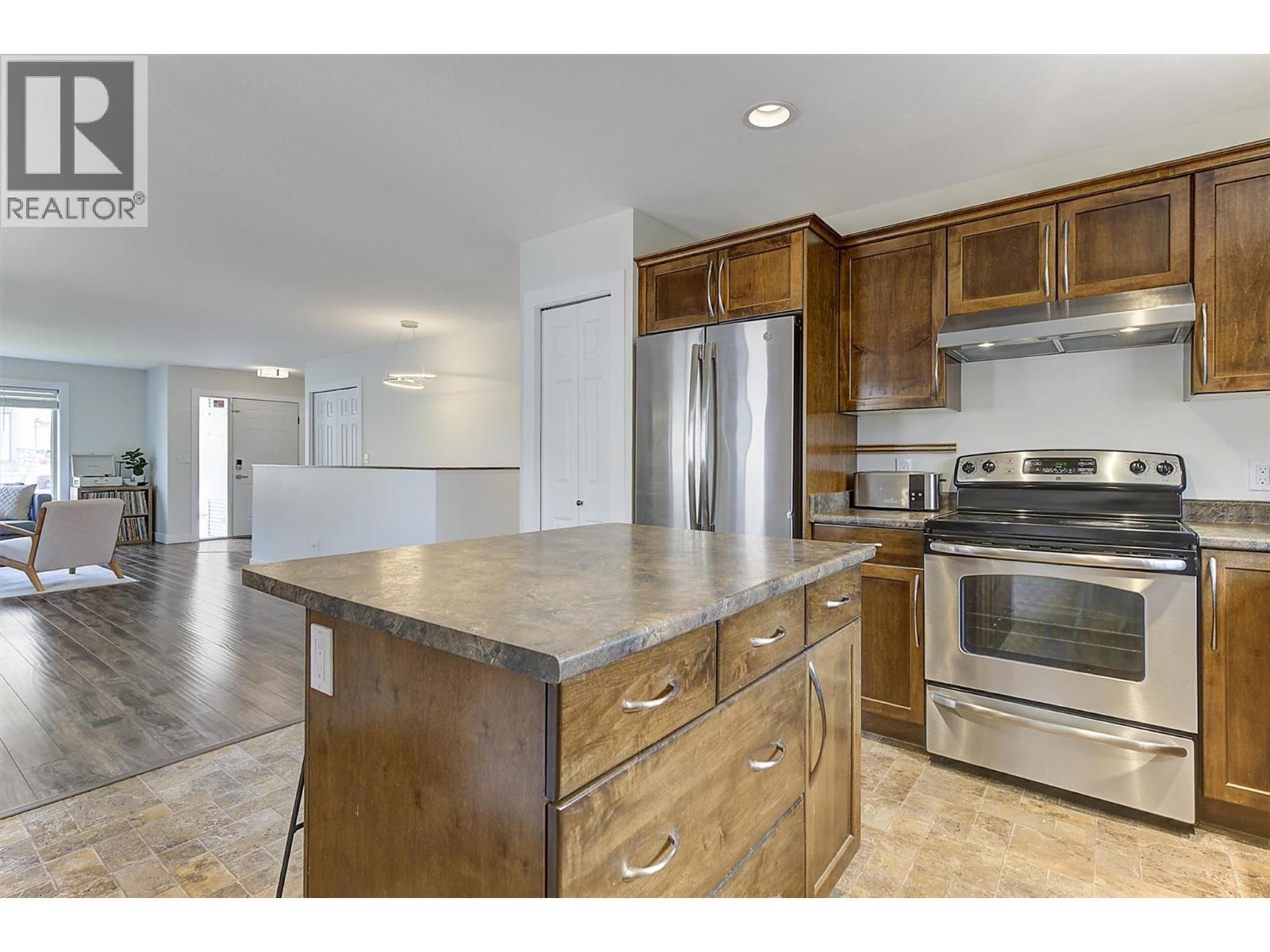 11392 Lodge Road Unit# 12, Lake Country