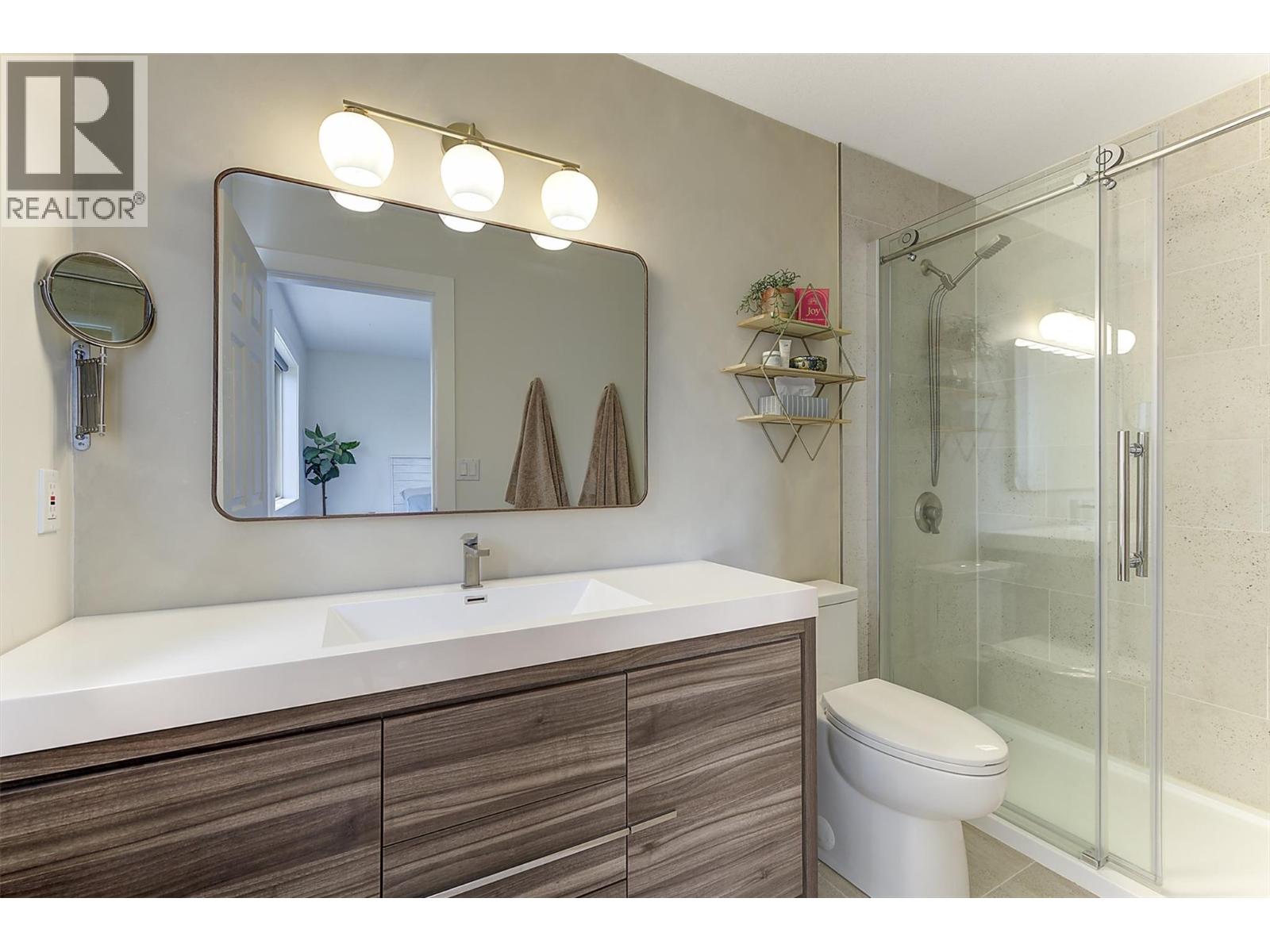 11392 Lodge Road Unit# 12, Lake Country