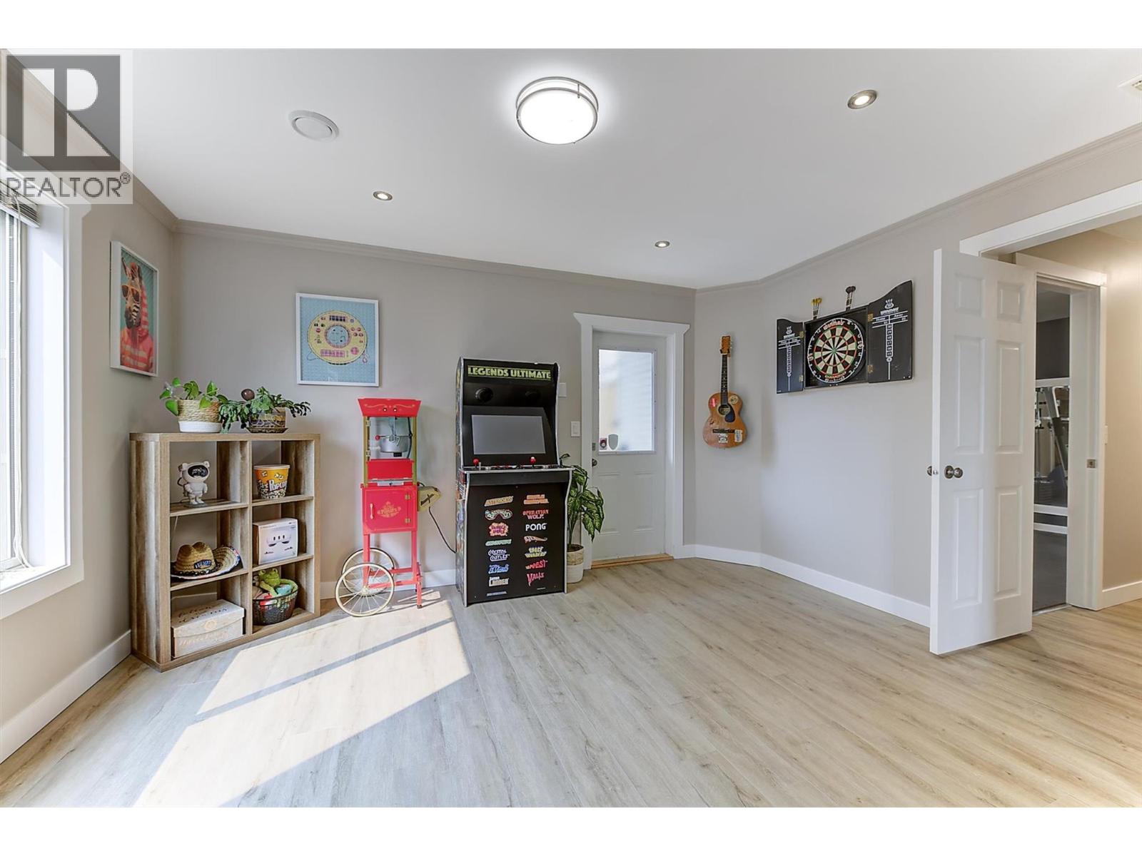 #12 11392 Lodge Road - 29
