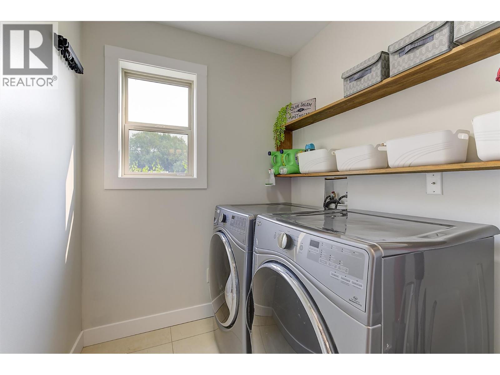11392 Lodge Road Unit# 12, Lake Country