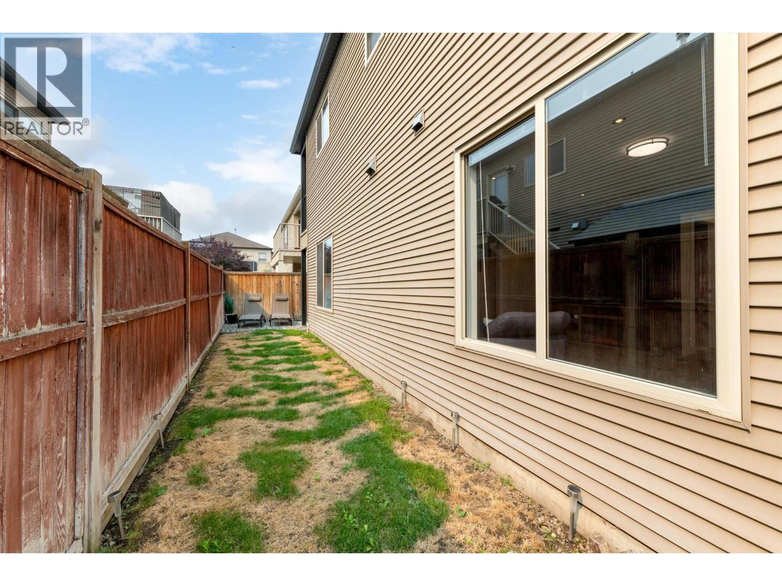#12 11392 Lodge Road - 44