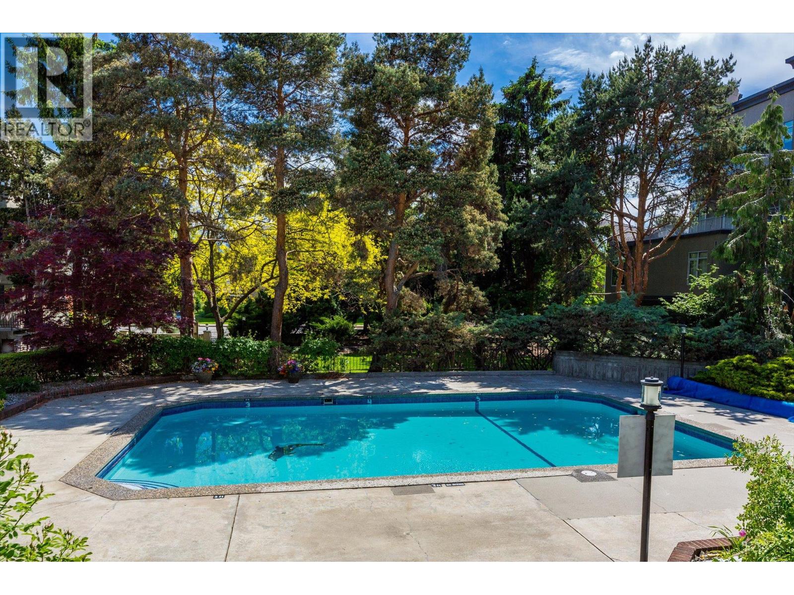 #307 1056 Bernard Avenue - 17