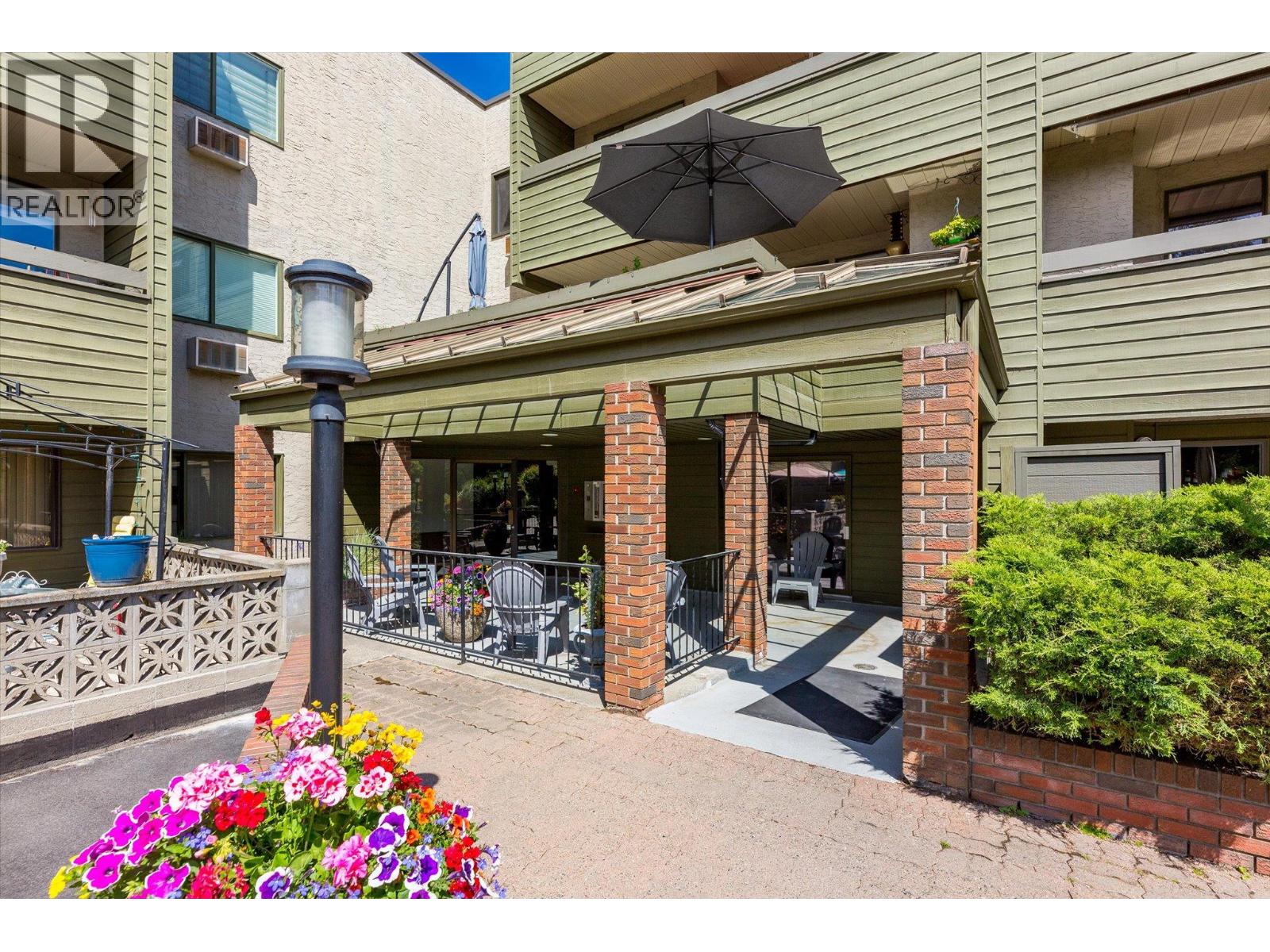 307 1056 Bernard Avenue, Kelowna