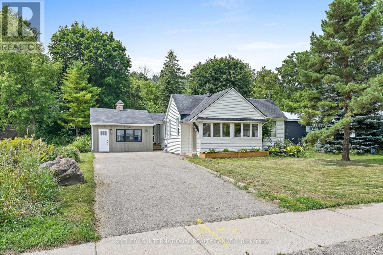 18 MAIN STREET, Erin — photo 3