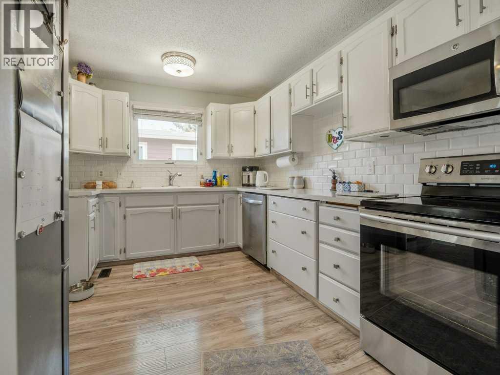 66 Pheasant Road North - Photo 10