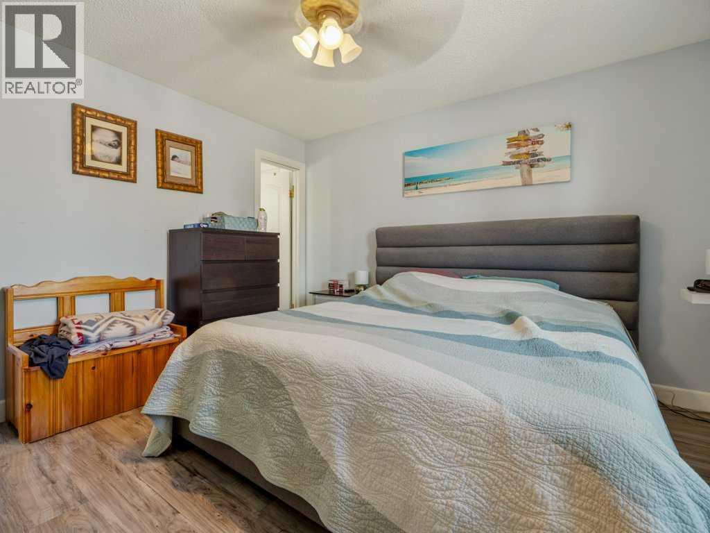 66 Pheasant Road North - Photo 18