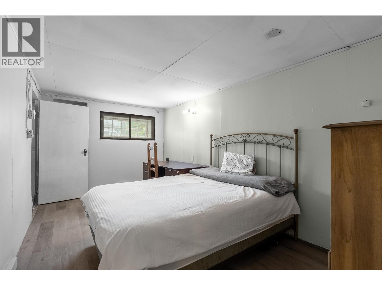 4 Bed, 2 Bath House for Sale in Vancouver – 3425 W 8TH AVENUE, Vancouver – MLS# R3126353 - Image 21