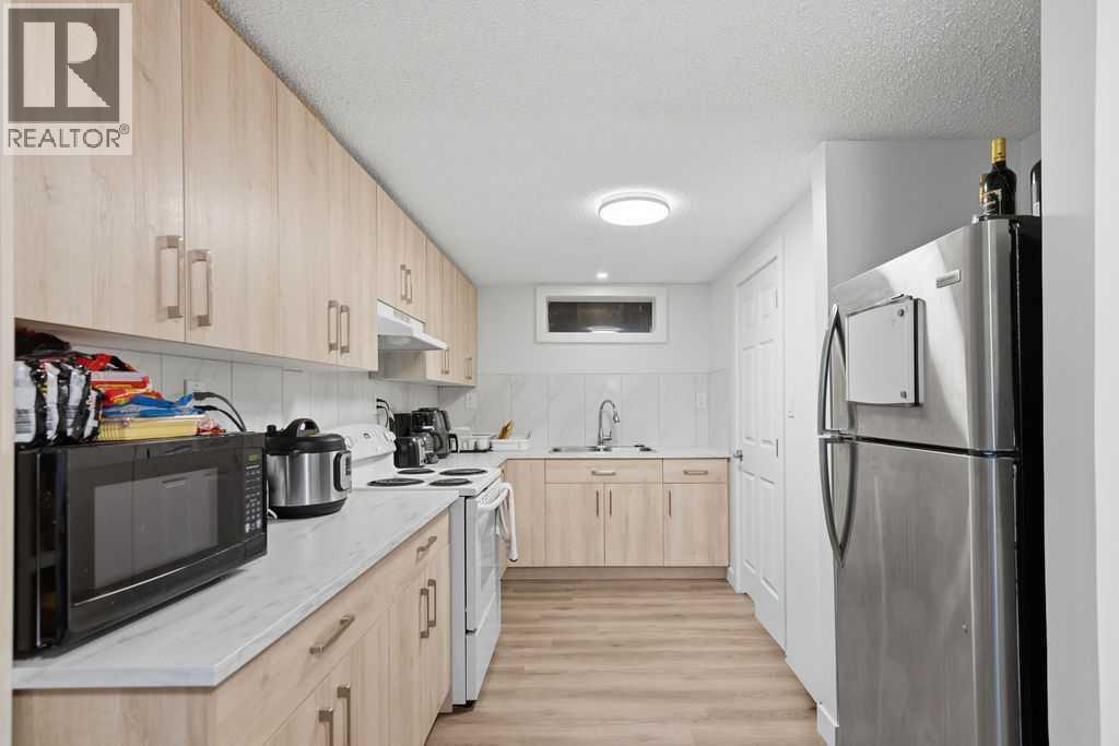 2812 19 Street NW - 22