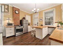 Bathroom - 525 King Edward Avenue, Ottawa, ON K1N7N3 Photo 15