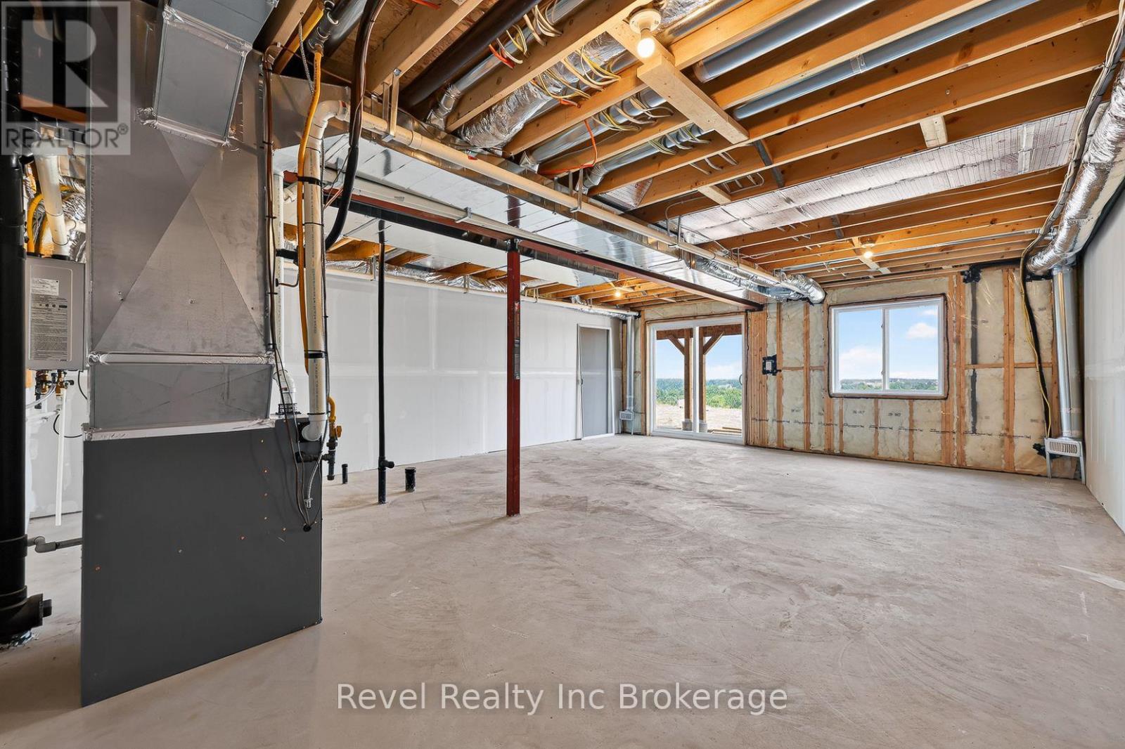 325 KADING CRESCENT - 38