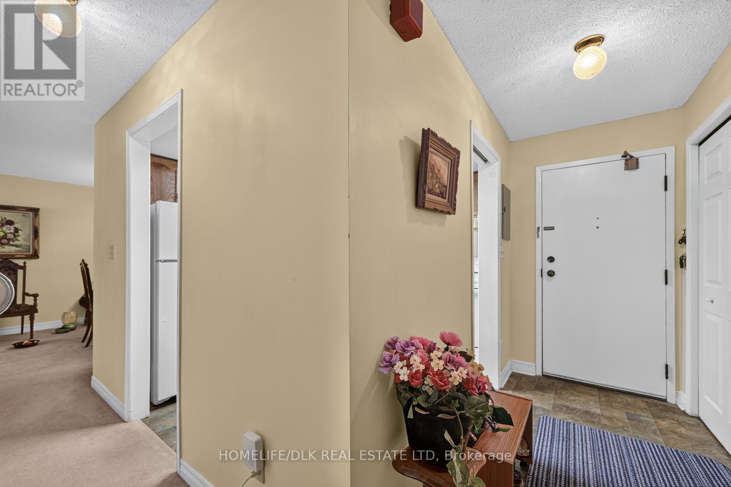 #306 820 LAURIER BOULEVARD - 6