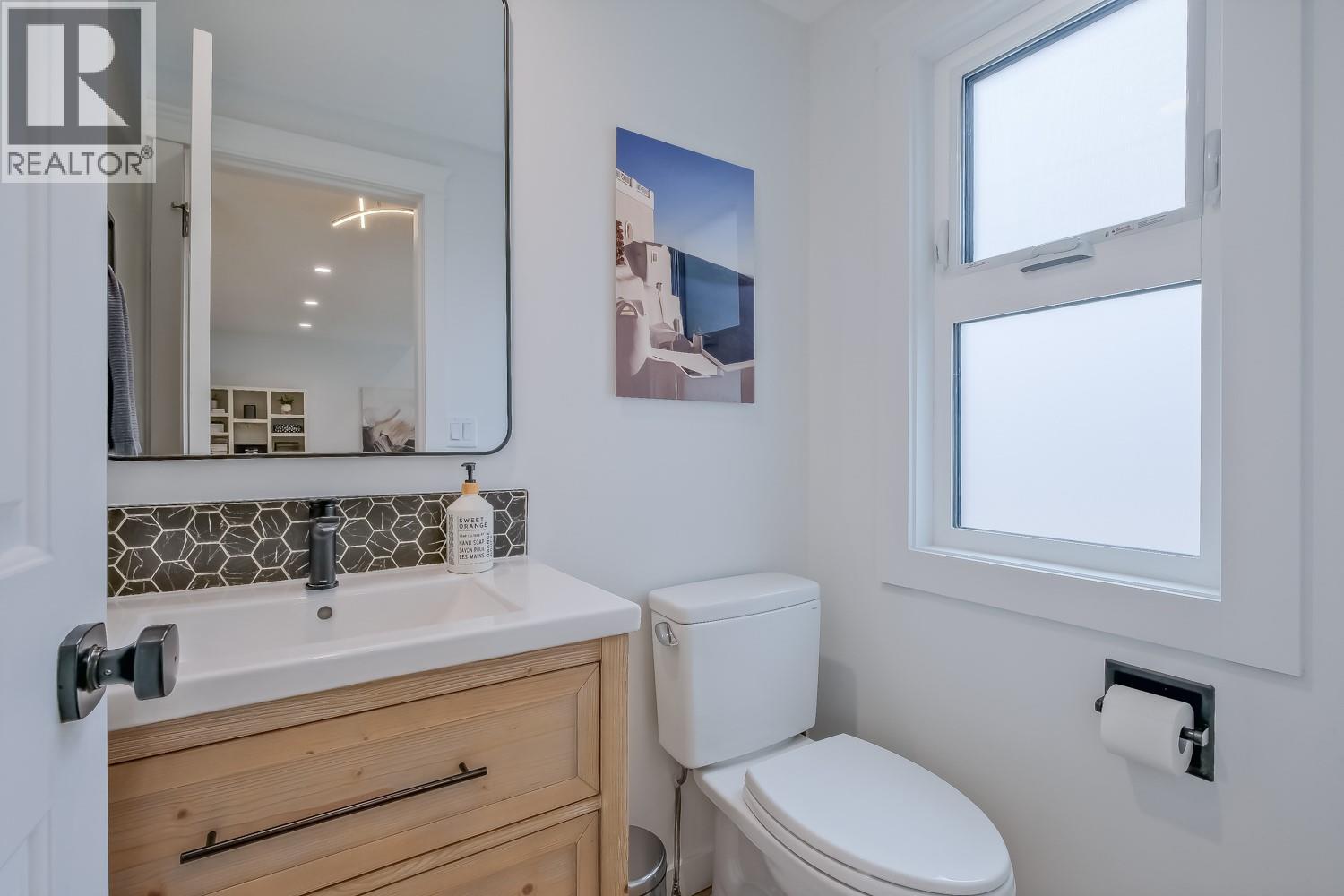 #11 414 West Avenue - 27