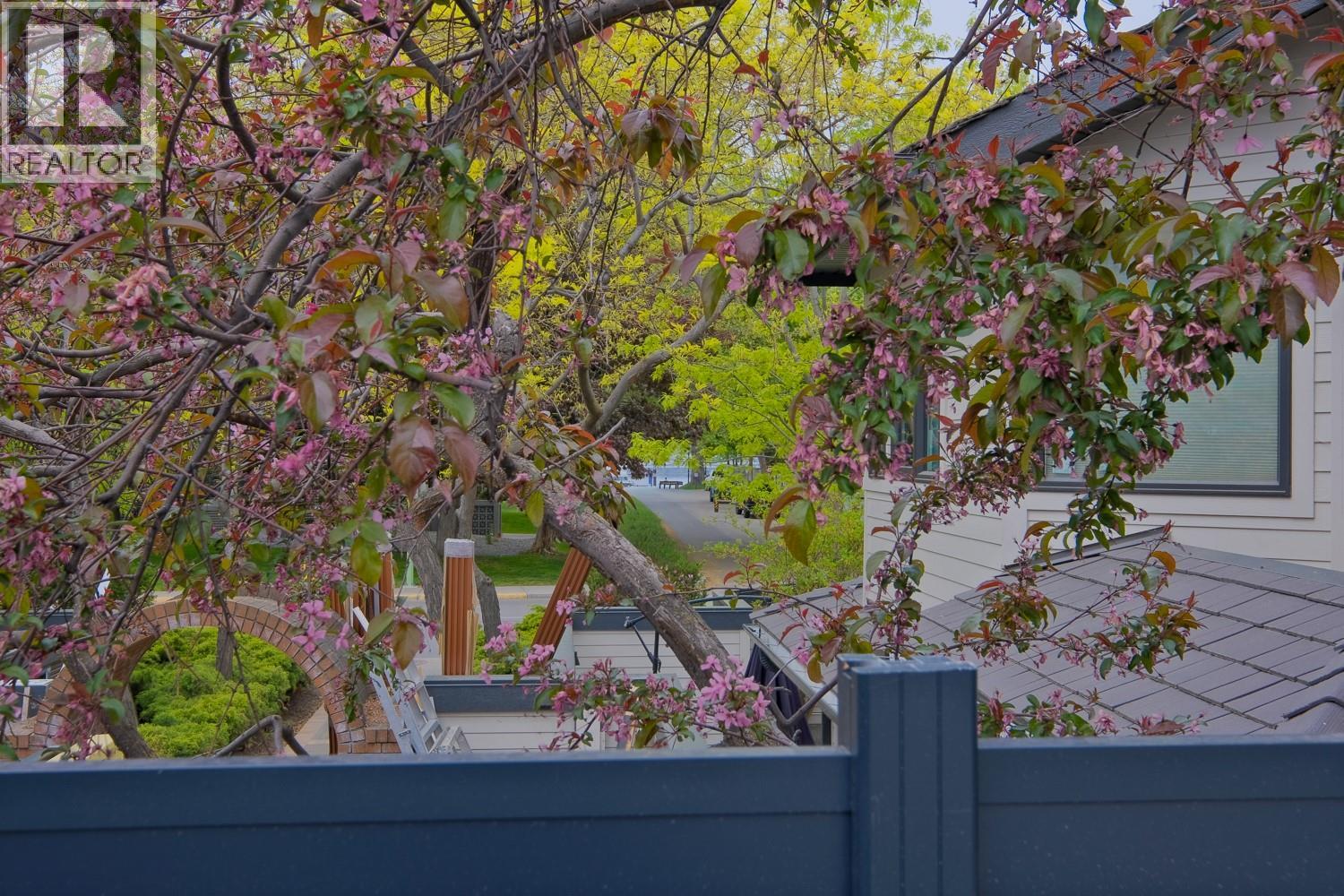 11 414 West Avenue, Kelowna