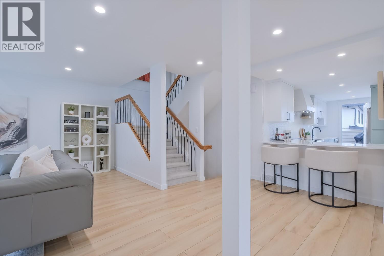 11 414 West Avenue, Kelowna