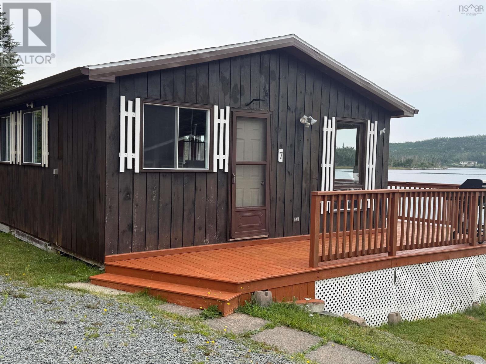 145 West Liscomb Point Road