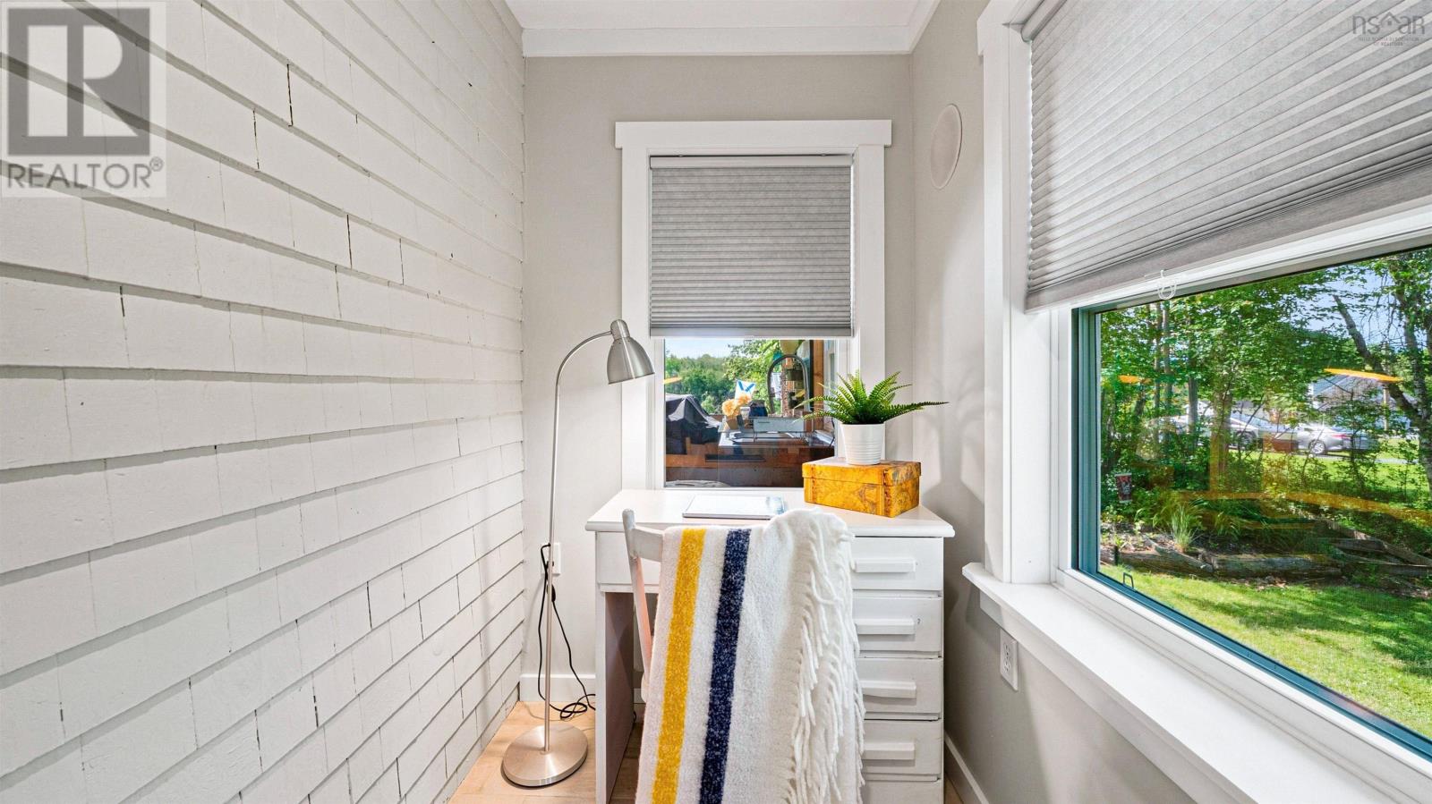 35 Riverside Lane - 24