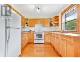 Kitchen - 9 Littlecove Road, First Peninsula, NS B0J2C0 Photo 8
