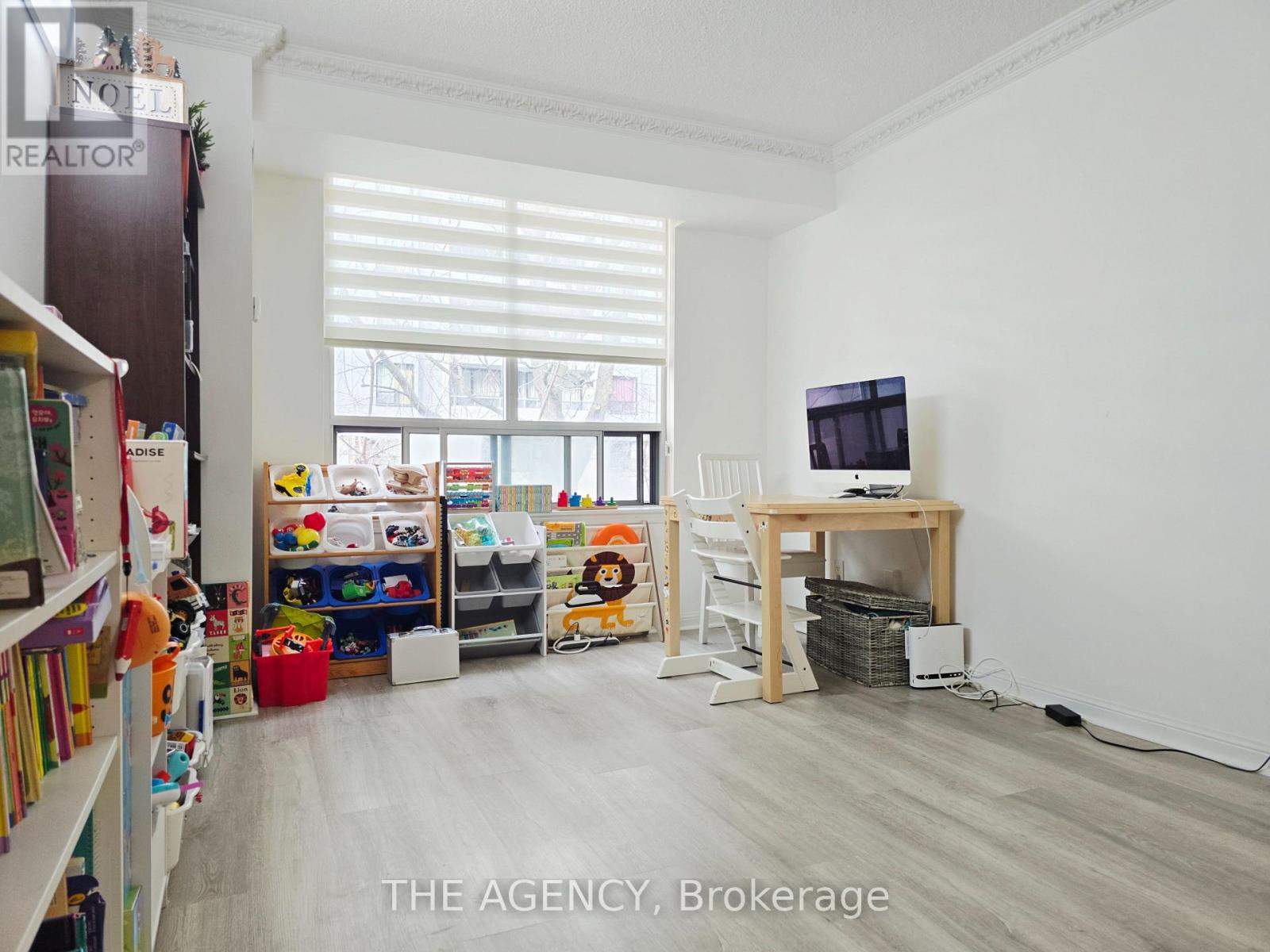 #207 5940 YONGE STREET - 3