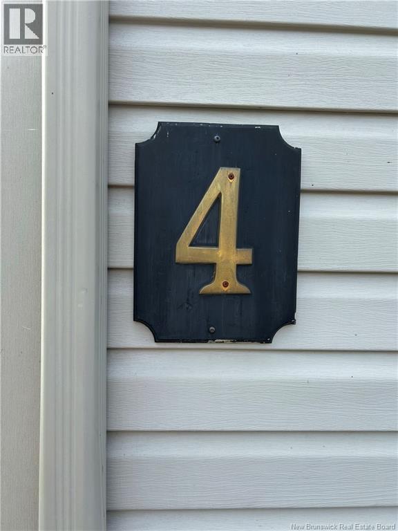 4 Fifth Street - Image 4