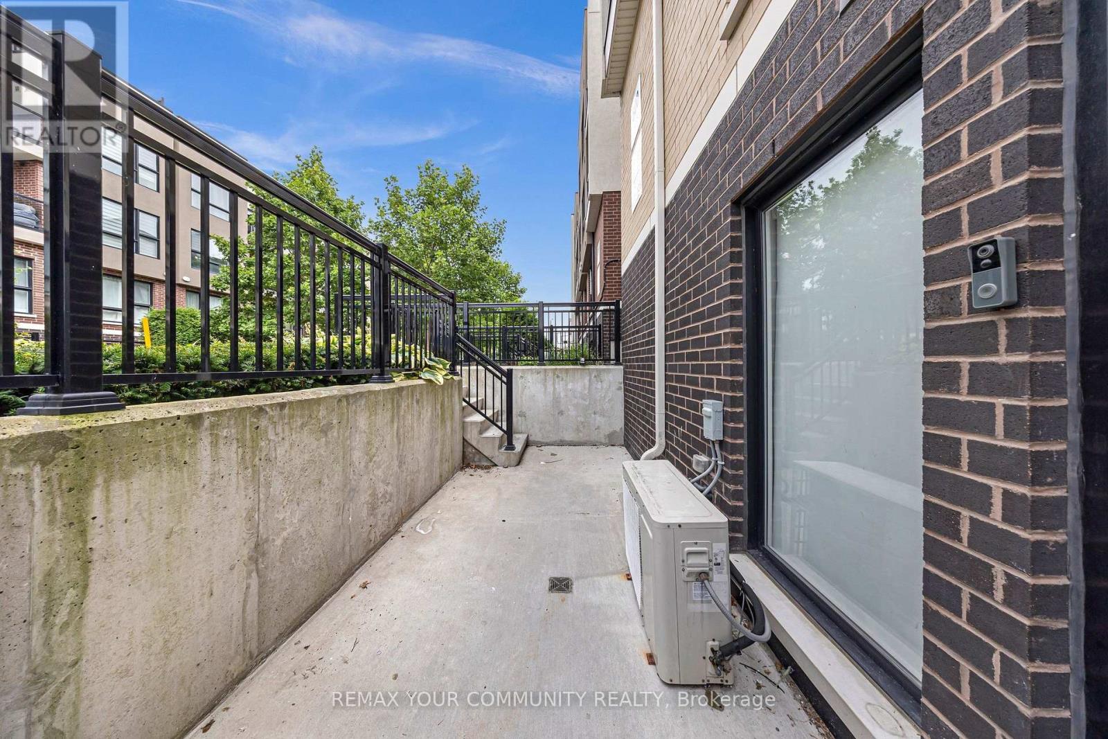 #120 500 KINGBIRD GROVE - 36