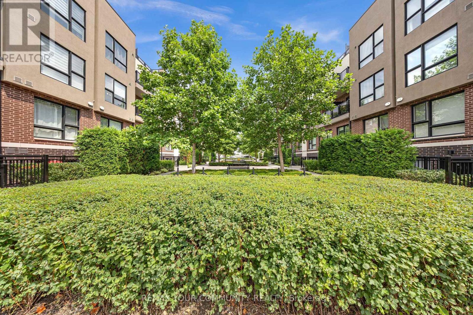 #120 500 KINGBIRD GROVE - 37