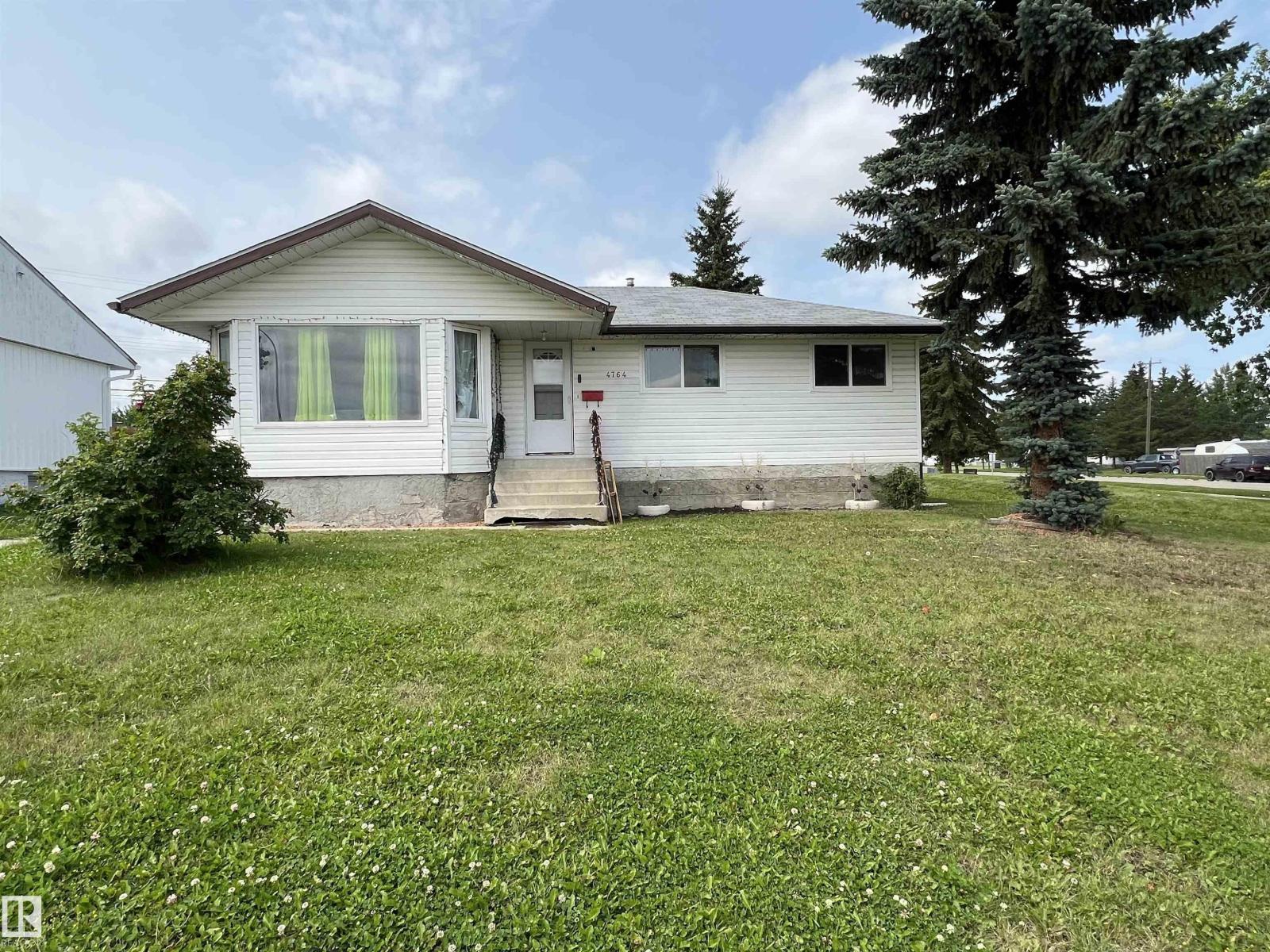 4764 43 St. - 2