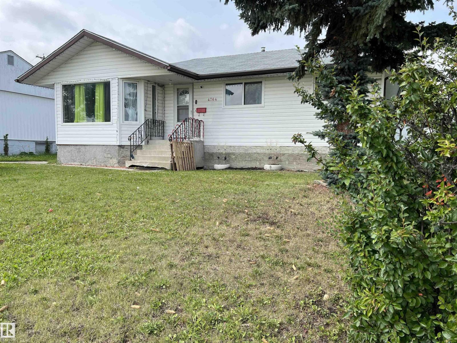 4764 43 St. - 3