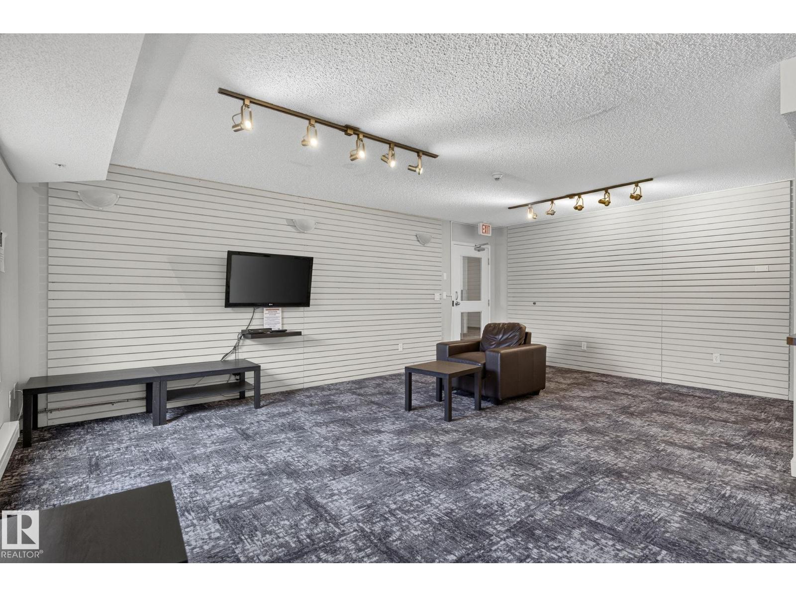 #210 392 SILVER BERRY RD NW - Image 35