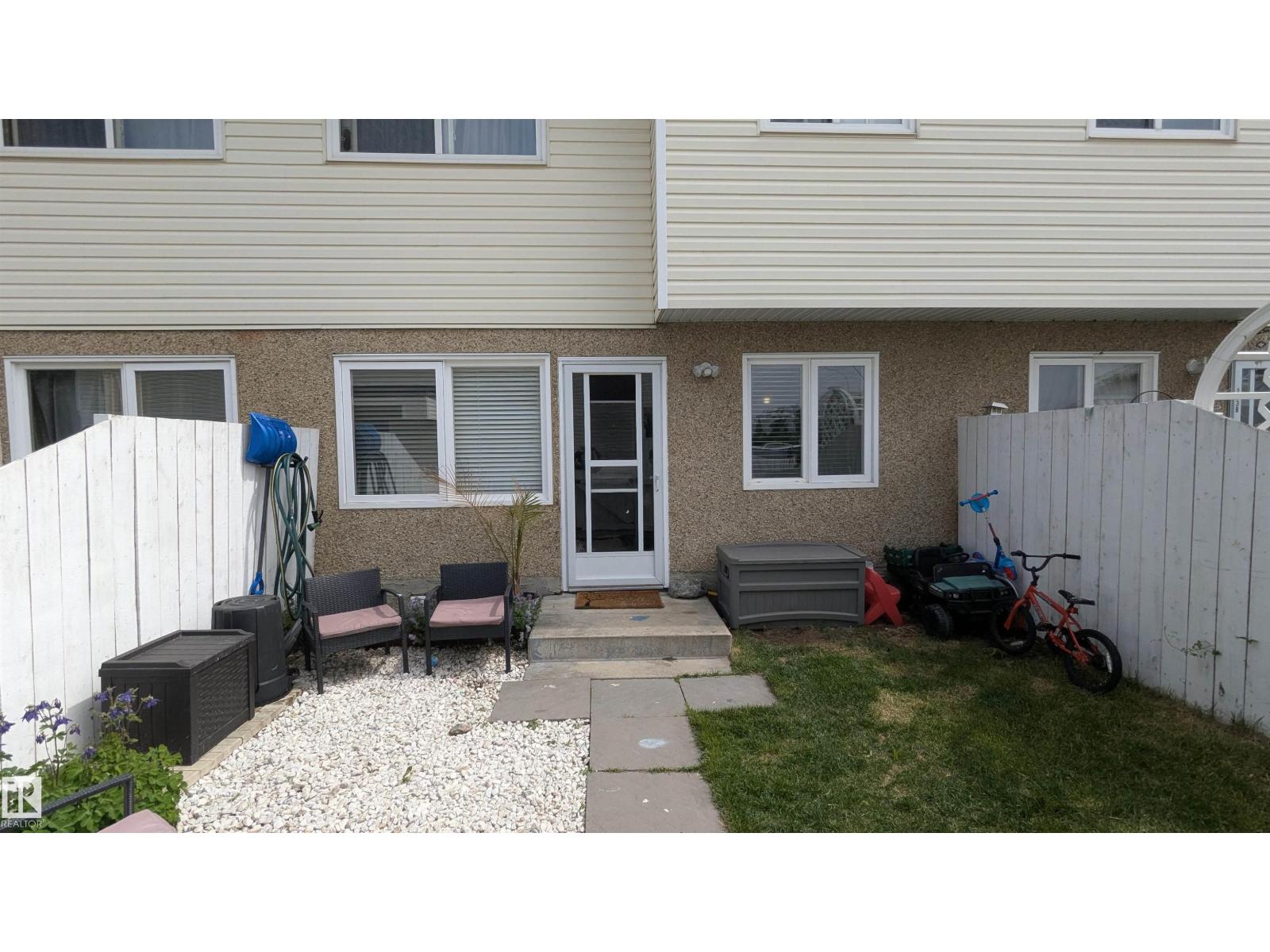 #104 16344 109 ST NW - Image 32