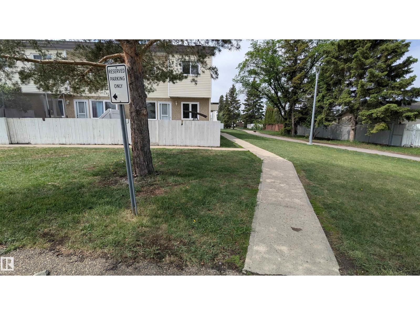 #104 16344 109 ST NW - Image 35