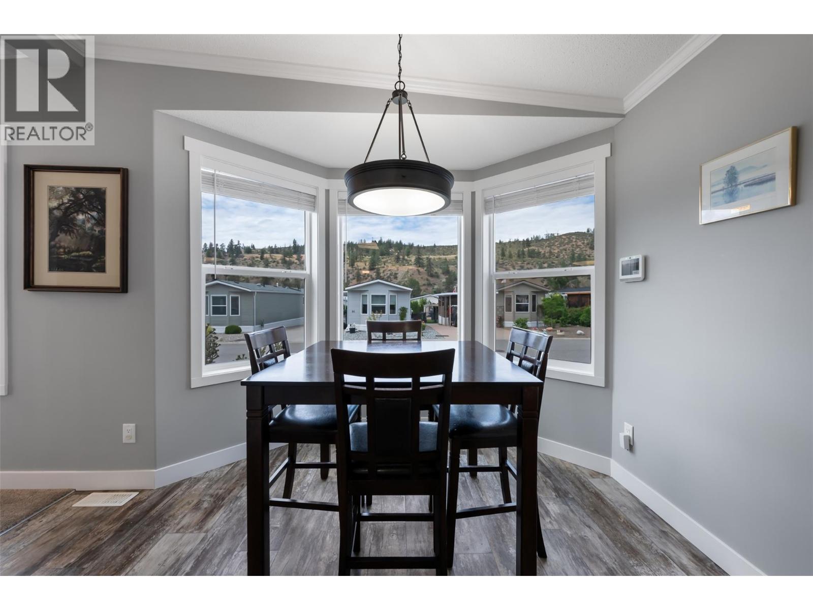 #93 8598 Highway 97 - 38