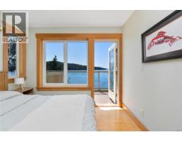 647 Dinner Bay Rd, Mayne Island, BC V0N2J2 Photo 28
