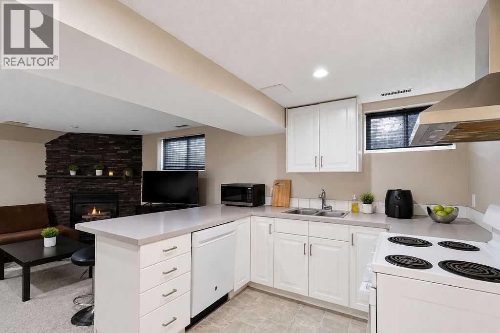 2808 19 Street NW - 24