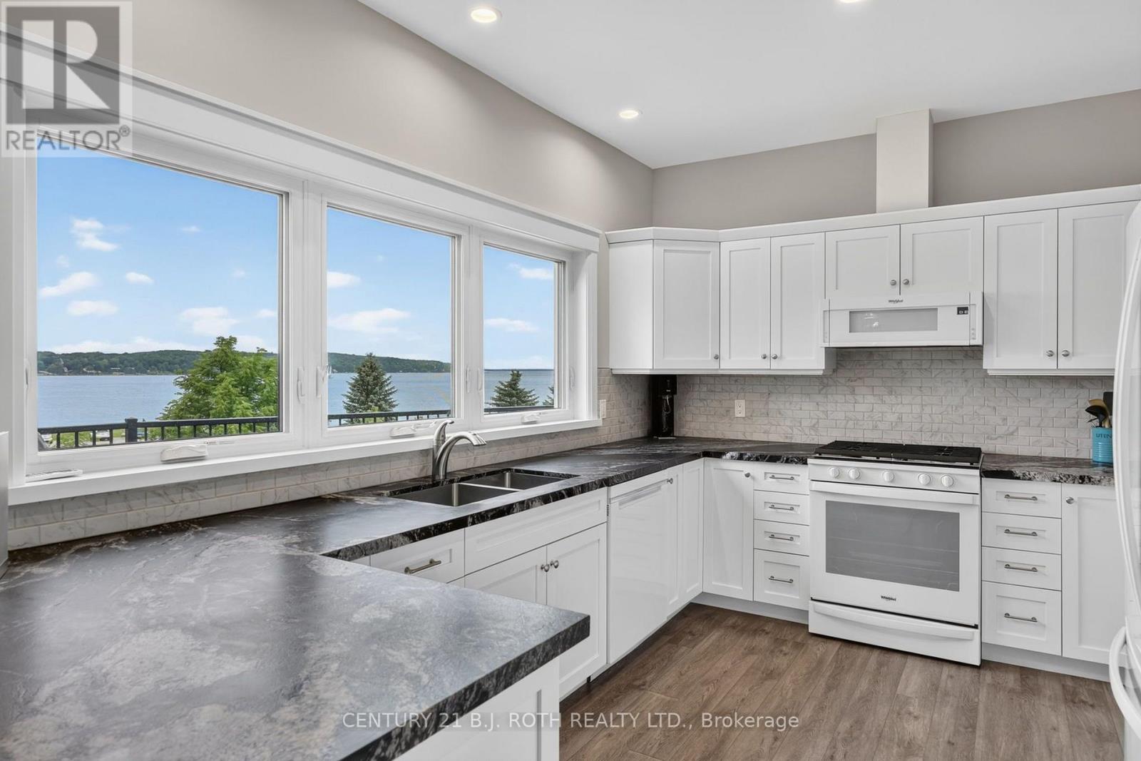244 FRANK STREET - 12