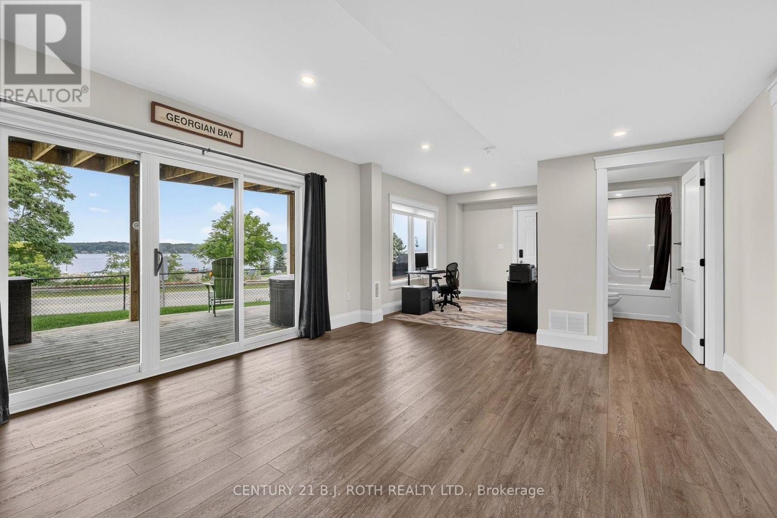 244 FRANK STREET - 26