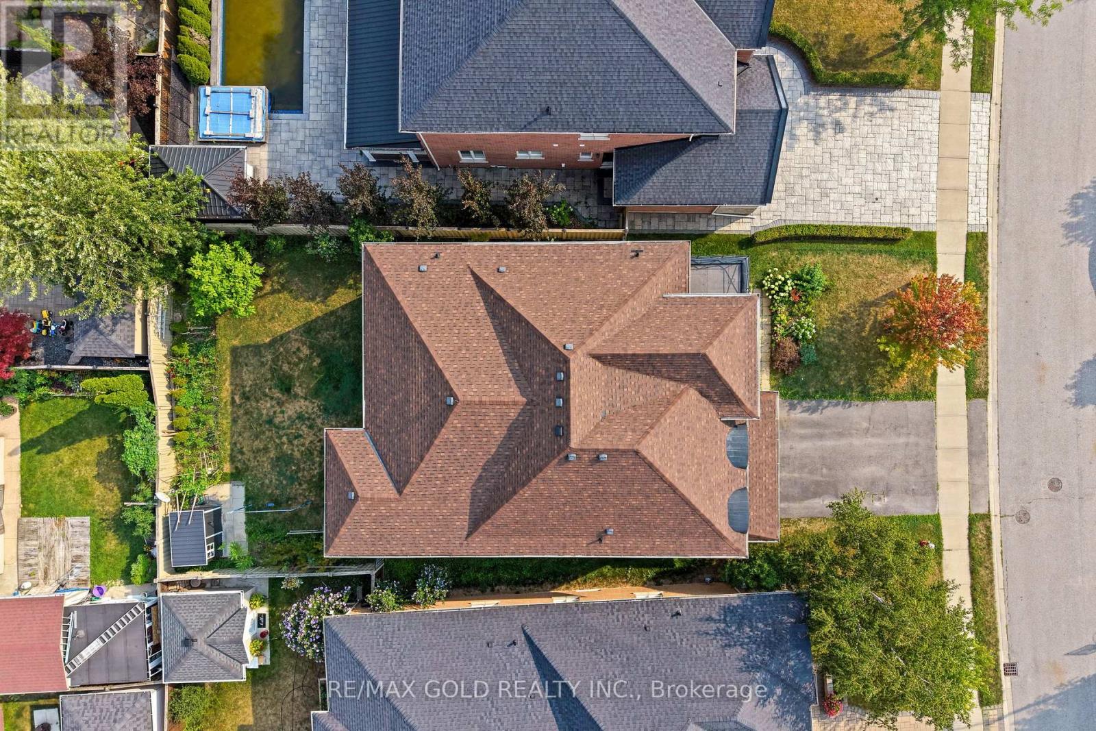 31 FONTAINEBLEU ROAD - 3
