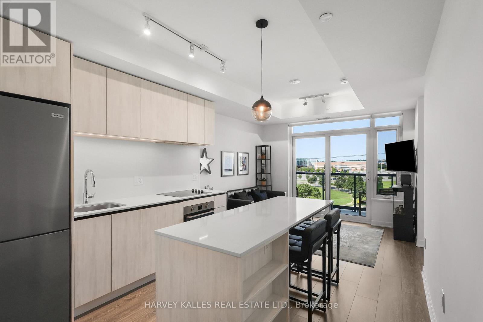 Photo of 2495 Eglinton Avenue