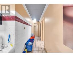 2282 Islington Avenue, Toronto, ON M9W3W8 Photo 9