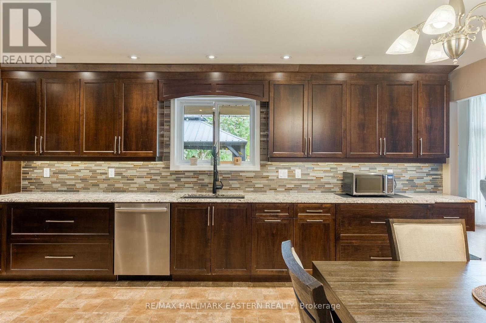 58 PARCELLS CRESCENT - Image 9