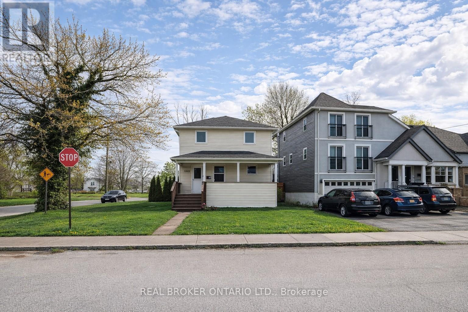 4394 ELLIS STREET - 2