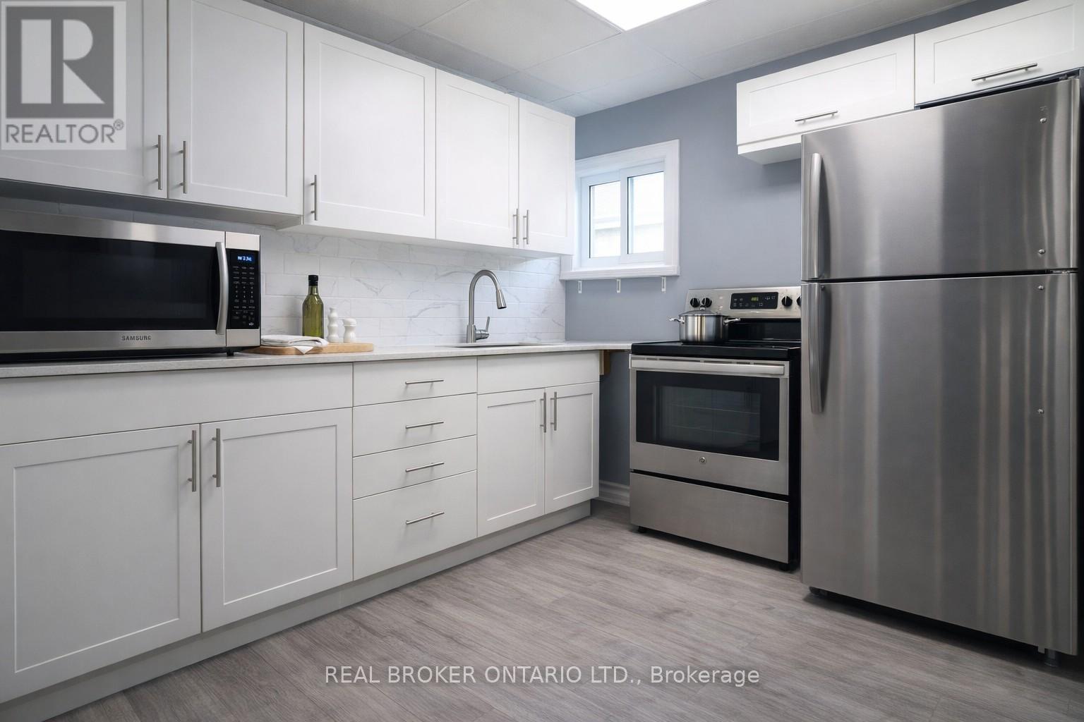 4394 ELLIS STREET - 5