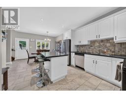 Mud room - 17 Grantham Avenue S, St  Catharines, ON L2P3B3 Photo 10