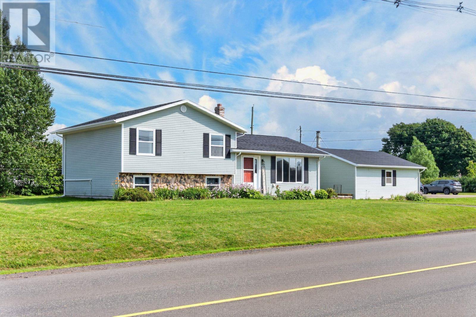 385 Macewan Road