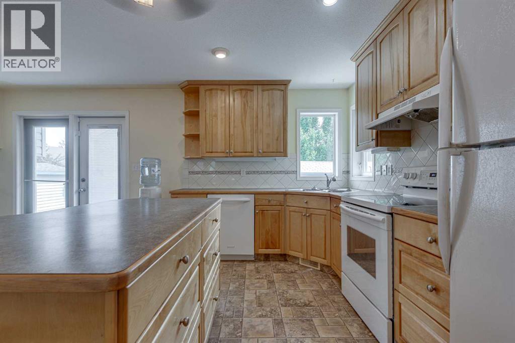 82 Ruttan Close - Photo 9
